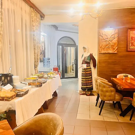 Отель Ardo And Restaurant 2*